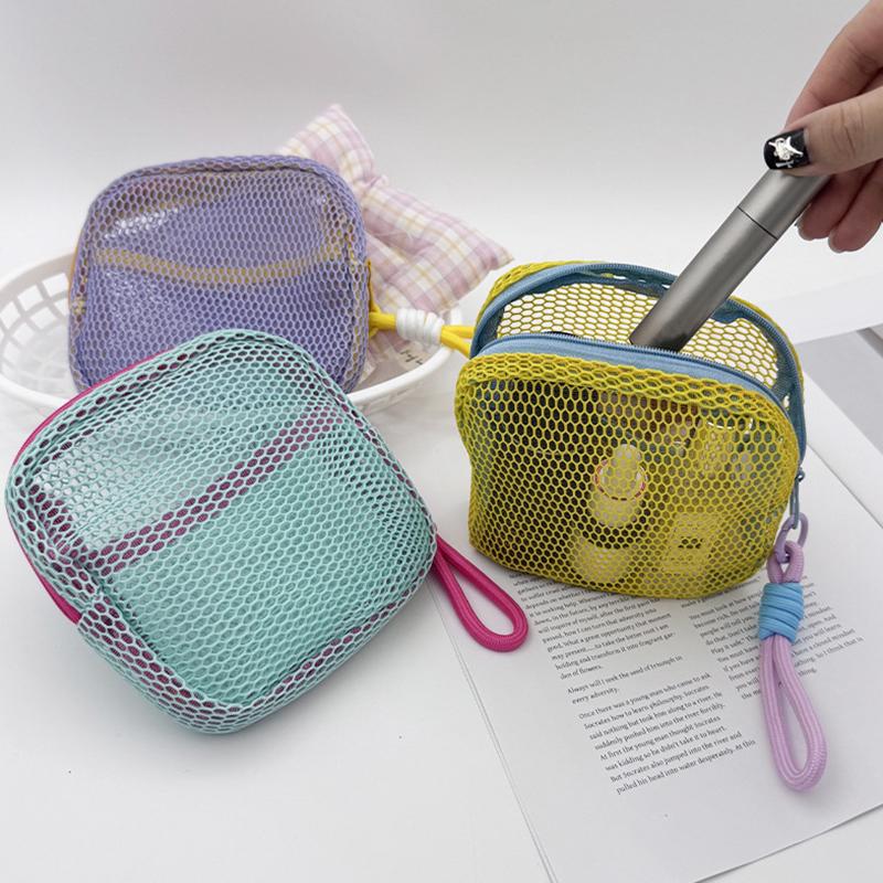 1PC Multicolored Durable Mesh Carried or Hung Grid Storage Bag Convenient Travel Saving Space Orderly Manner