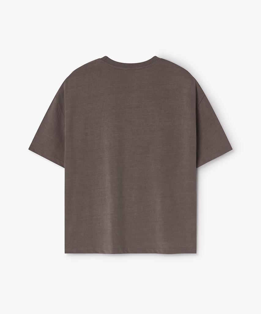 WEST GRAND BOULEVARD Urban Pigment One Pocket Crop T-Shirt Cocoa