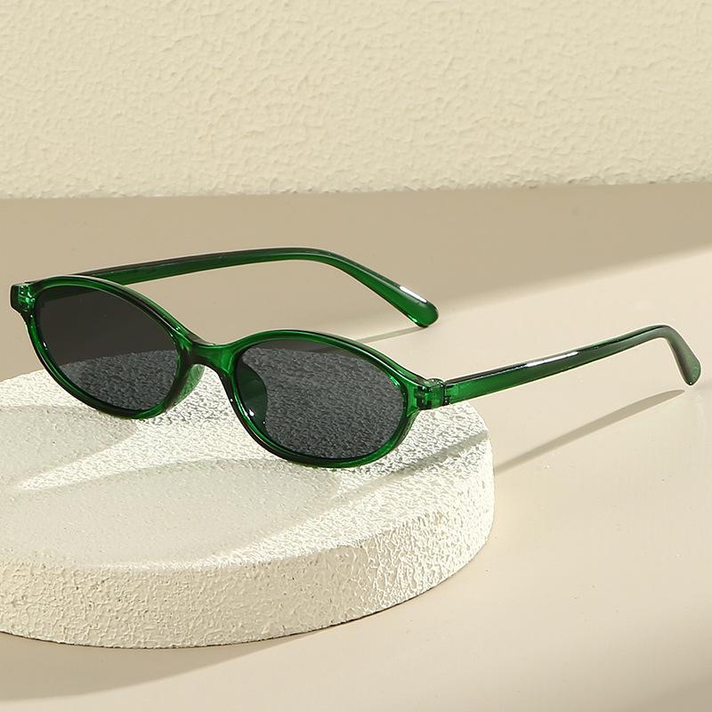 Vintage Small Cat Eye Sunglasses New Leopard Black Designer Small Oval Sun Glasses Retro Fashion Women Sunscreen Glasses Uv400