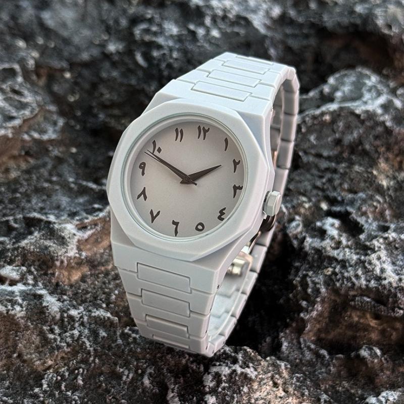 

Креативные часы с кварцевым механизмом и арабскими цифрами, пластиковый ремешок, простой круглый циферблат, унисекс, повседневные, деловые, наручные часы, подарок