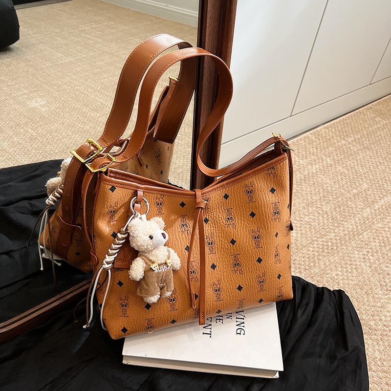 Premium Commuter Large-capacity Bag Women's 2025 New Spring and Summer Versatile Shoulder Bag Fashionable Portable Tote Bag