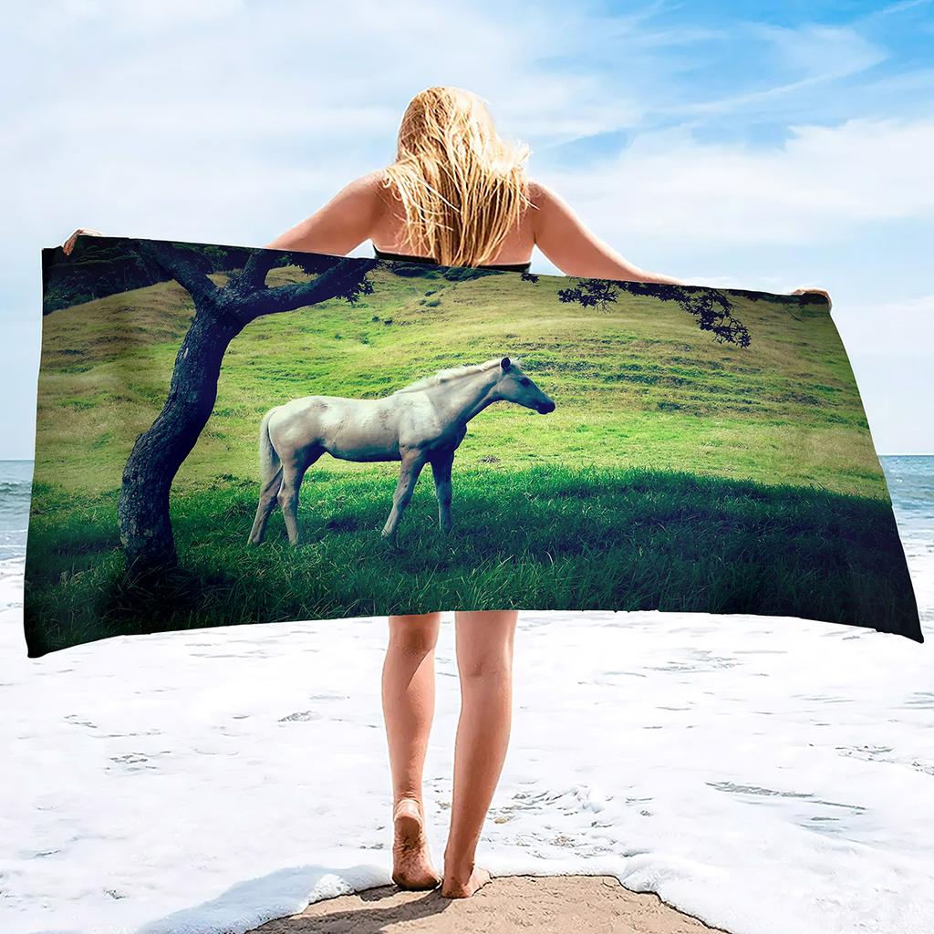 Horses Print Super Soft Beach Towels Oversized Microfiber Bath Towels Quick Dry Absorbent Towel for Adults Men Women Boy Girl