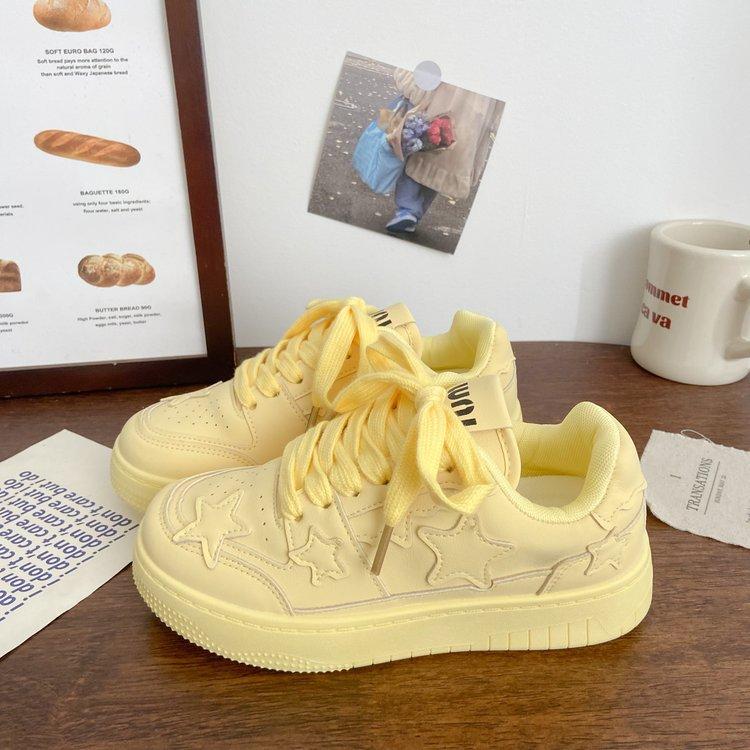 

2024 autumn and winter new Korean version platform leisure sports shoes round head solid color student silver star board shoes women 40