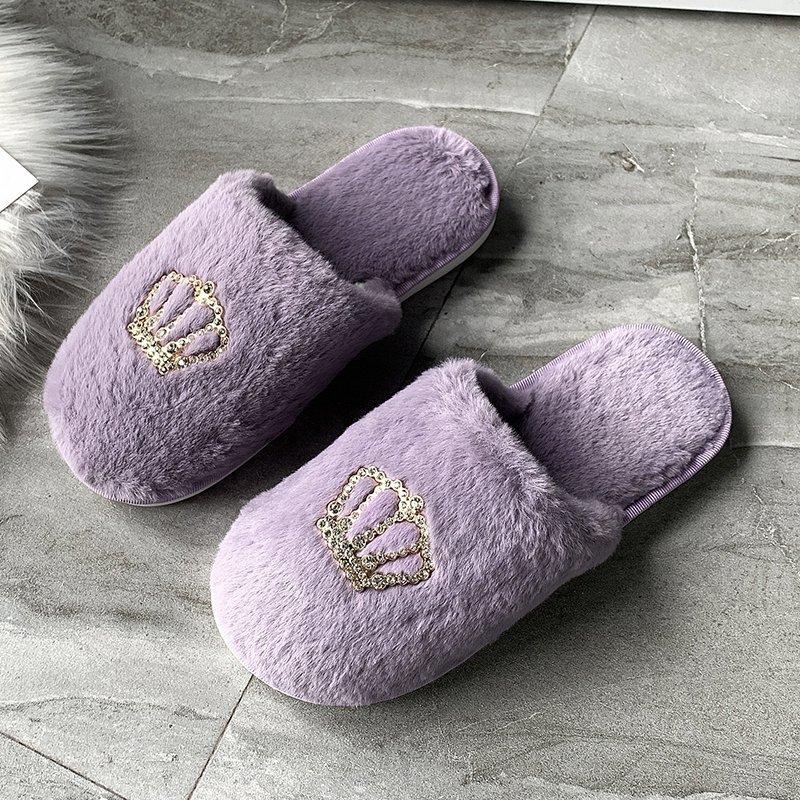 Women's Diamond-encrusted Decorative Indoor Fur Slippers  Winter Fashion Plus Size Warm Special Light Baotou Slippers