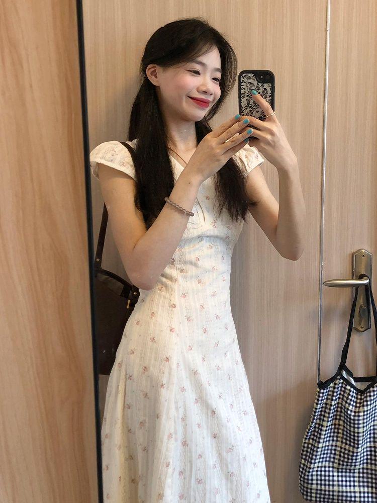Elegant French Floral V-Neck A-Line Dress - Slimming Waist-Cinched Vacation Style Long Skirt for Women Large