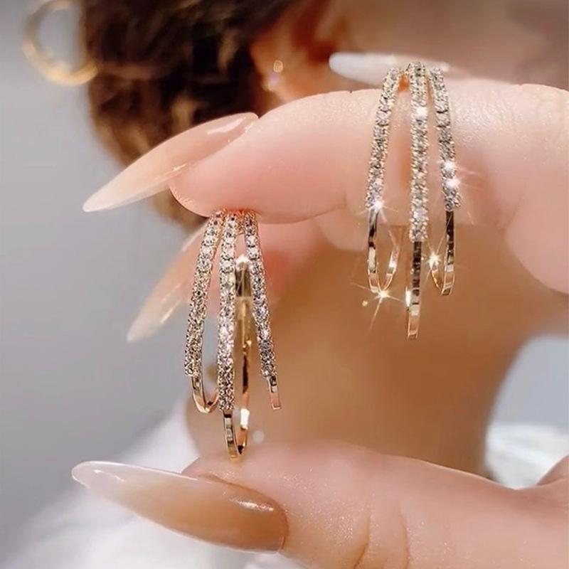Three Lives Trilogy Circular Earrings Ear Clasp Ear Ring Luxury Set with Precious Diamonds Silver Pin Golden Earrings