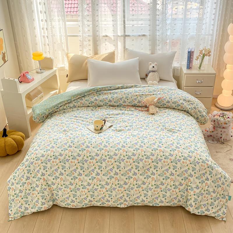 Xiao Yue Ya Cartoon All-Season Xinjiang Cotton Quilt