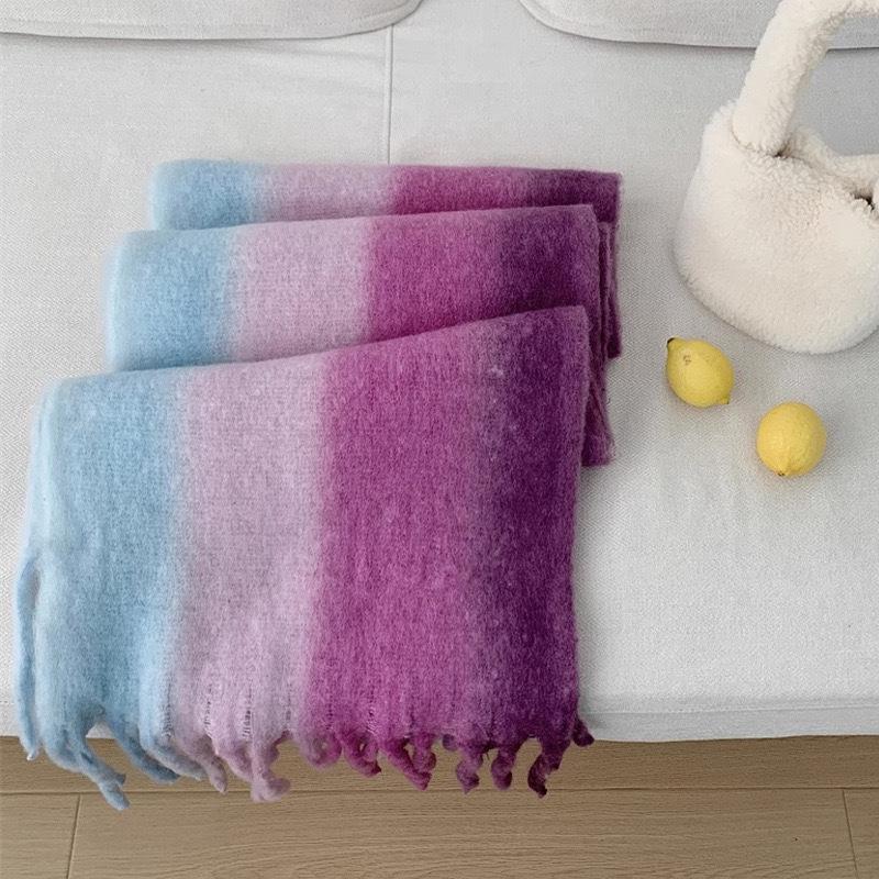 New Winter Advanced Sense Thickened Warm Scarf Women's Winter Wind Vertical Pattern Gradual Change Shawl Scarf