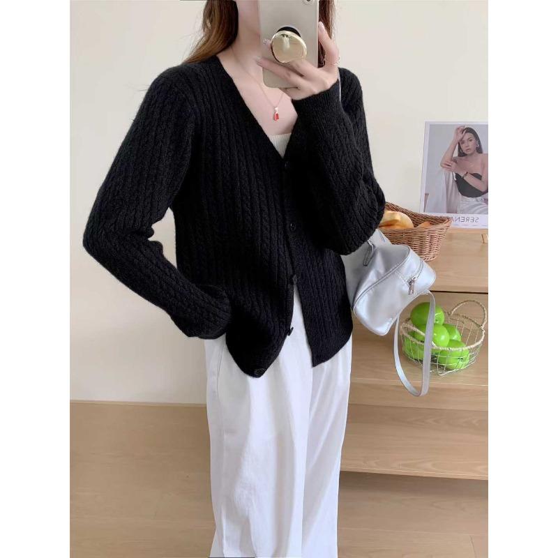 Autumn and winter niche V-neck twist loose knitted cardigan top casual simple long-sleeved thin outer sweater