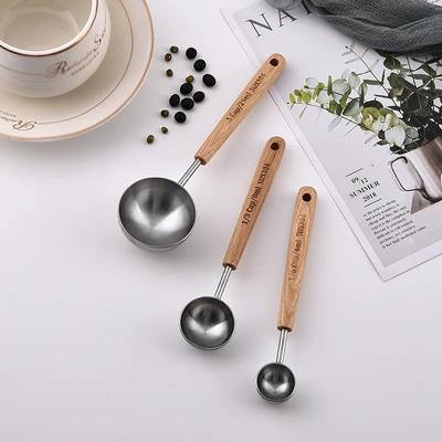 1pc Stainless Steel Measuring Spoon, Wooden Handle Milk Powder Spoon, Non-Stick Powder and Non-Rust Seasoning Measuring Spoon