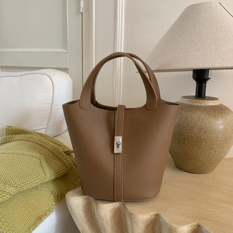 Modische Gemüsekorb-Eimer-Tasche, Hoher Erscheinungsgrad, Einzel-Schultertasche, Einfache und Nischen-Umhängetasche