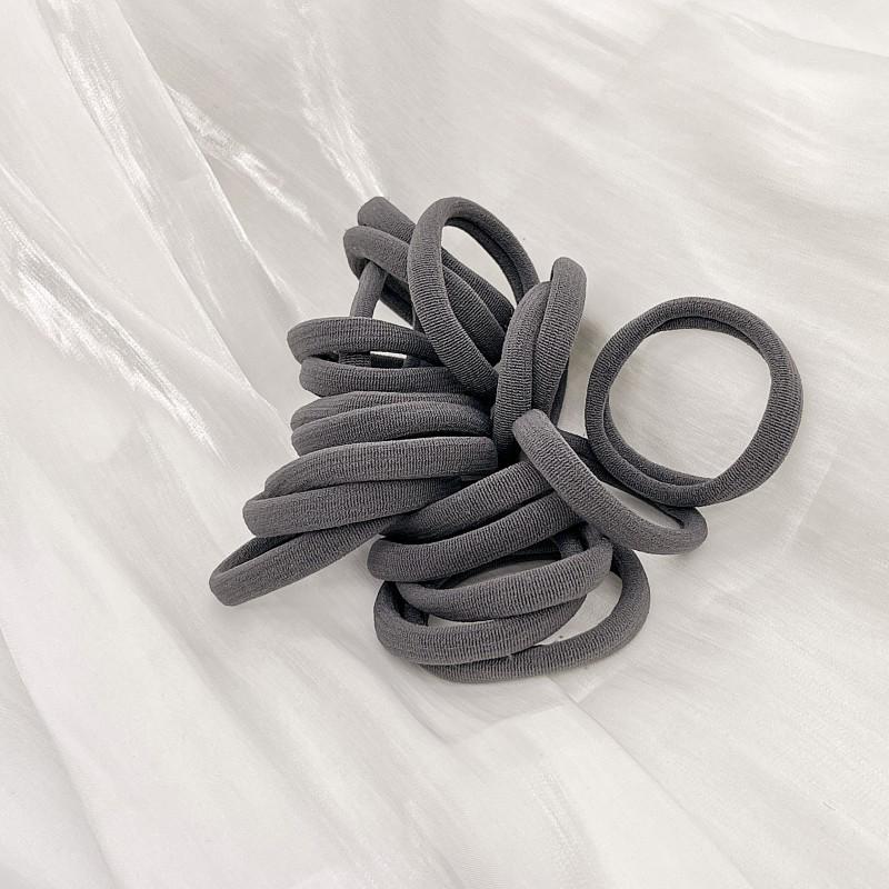 

Найпопулярніші жіночі аксесуари для волосся: Тканини для волосся та хвостиків, стрічки для пучків універсального розміру