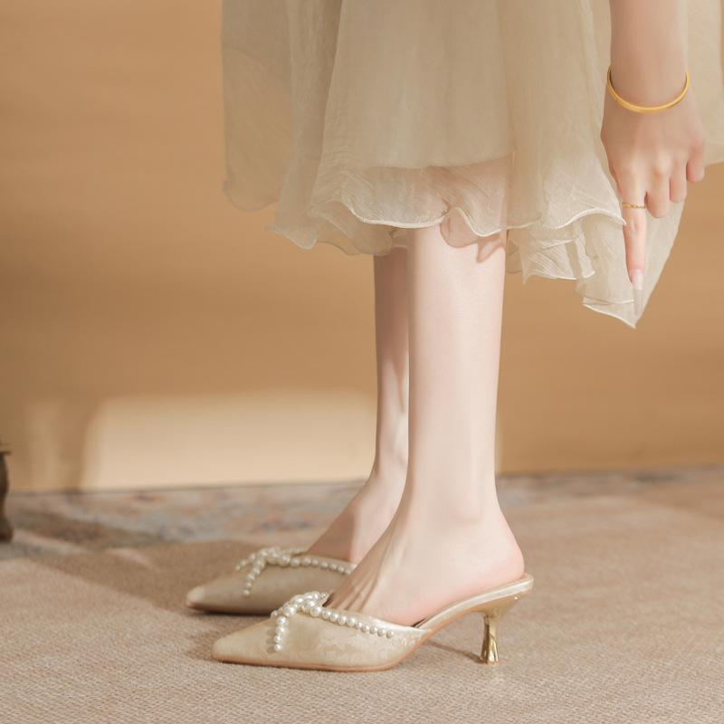 6658-15 pointed thin heels high heels 2025 new summer pearl diamonds are not tired of empty sandals