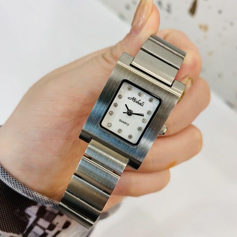 Exquisite Square Women S Watch Steel Belt Gold Retro Quality Temperament High Value Small Plate Women S Watch