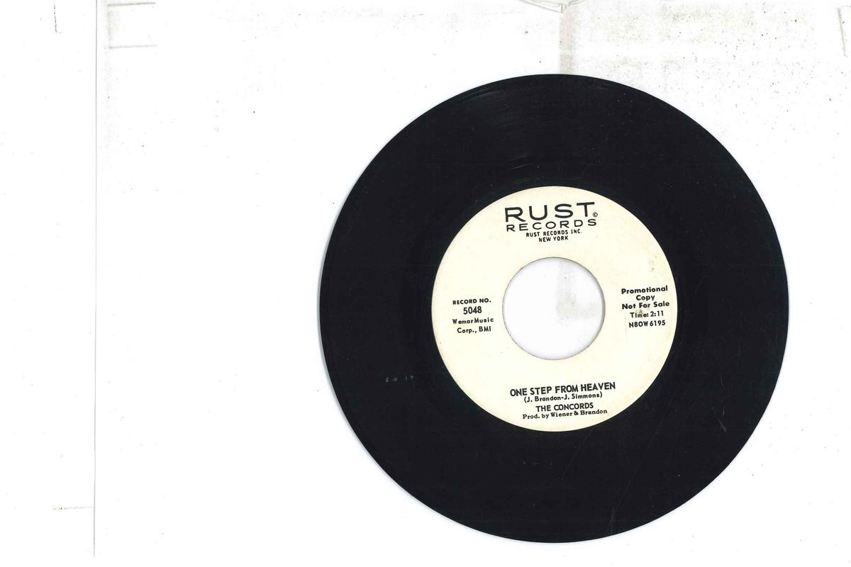

7inch Record CONCORDS - Away / One Step From Heaven 5048 RUST 1962 Japan Rock Used