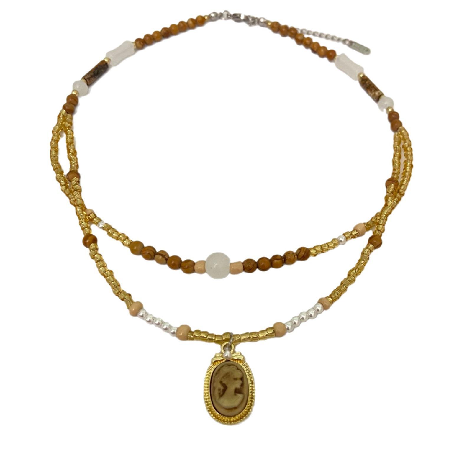 Vintage oval pendant beaded necklace personality sweet cool collarbone chain women s niche high-end fashion necklace accessory