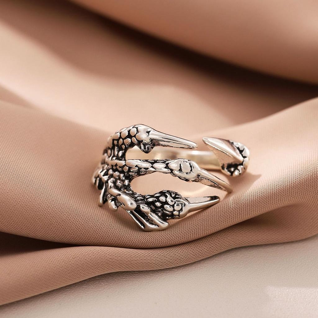 New Retro Creative Dragon Claw 925 Sterling Silver Fashion Personality Dark Trend Cool Animal Opening Rings R354