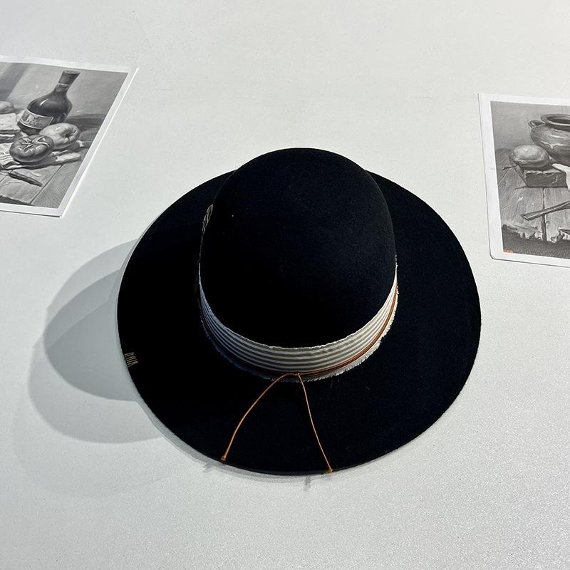 Cappelli a cilindro neri in pura lana da uomo e da donna, Cappelli a cilindro in lana retrò con decorazione di piume