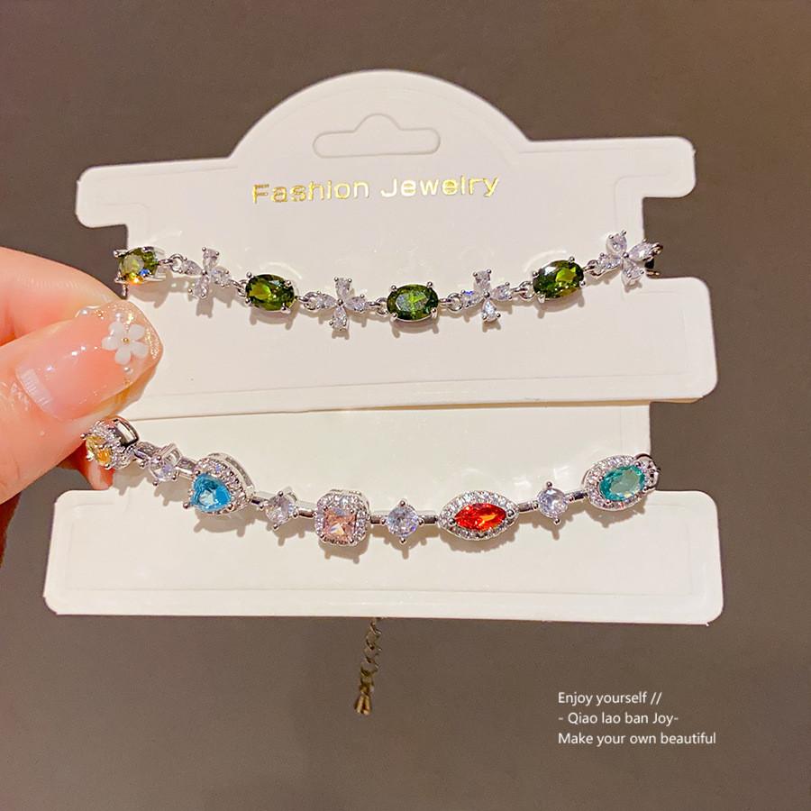 Geometric Heart Charm Bracelet With Silver Finish For Women Gift Holiday