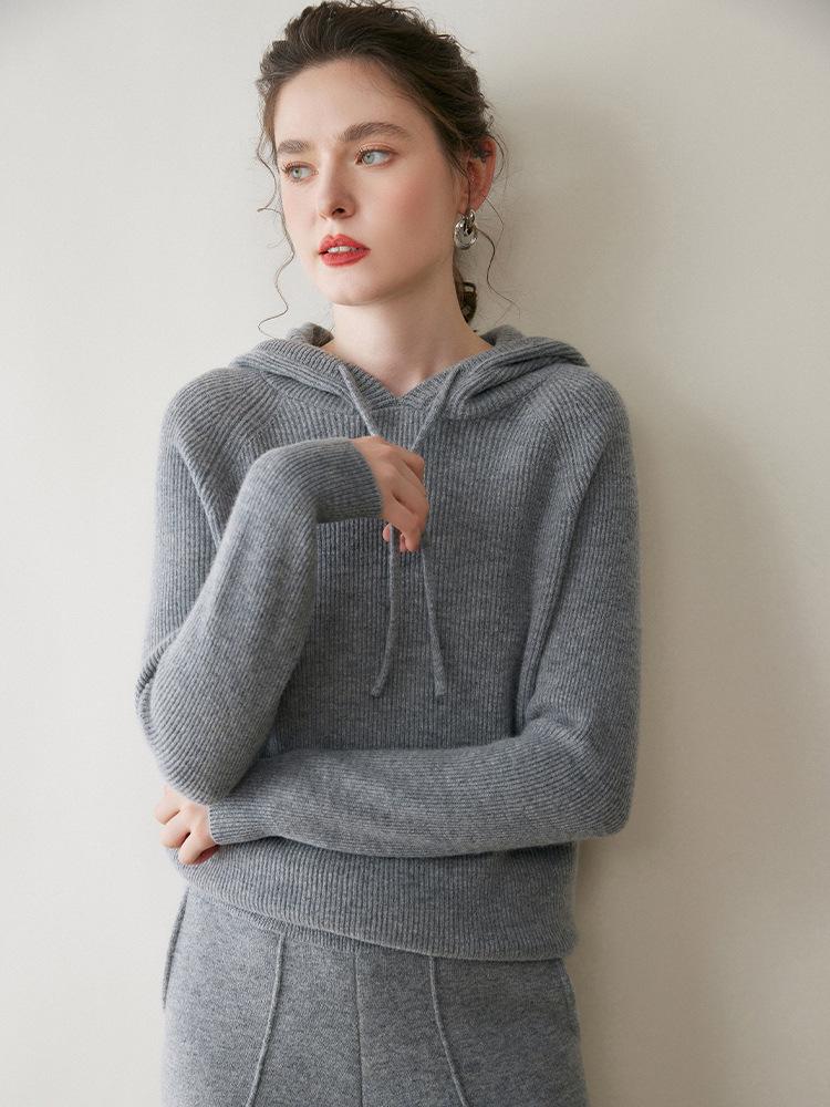 Hooded Women's Cashmere Sweater - Soft, Versatile, Korean-Style Knitwear for Autumn & Winter
