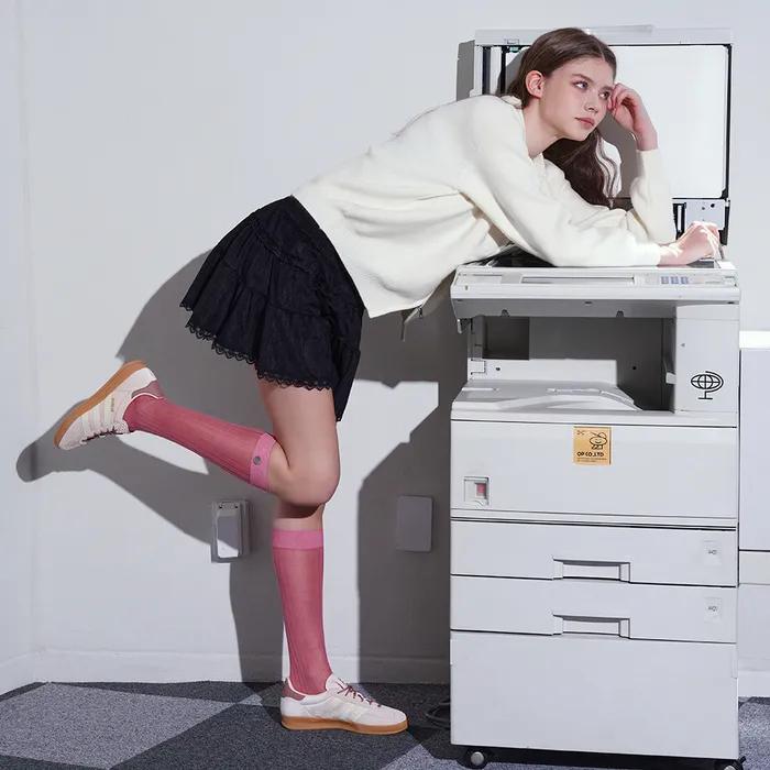 OOSS Silver Charm See-through Long Crew Socks Pink