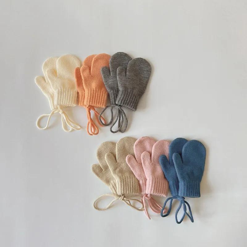Korean Style Kids Mittens 1-4 Years Boys and Girls Winter Handing Neck Gloves Baby Wholesale Winter Accessories for Children