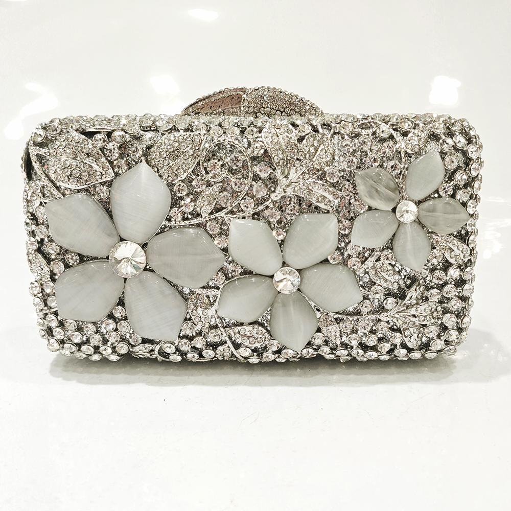 

Big Stone Clutches Diamond Evening Bag Woman Crystal Handbag For Dinner Party Luxury Wedding Bridal Floral Gala Banquet Purse 18cmX12cmX6cm серебряный