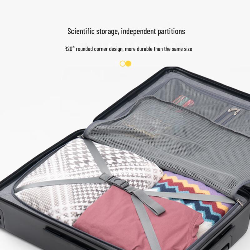 LEVEL8 Traveler PC Spinner Luggage