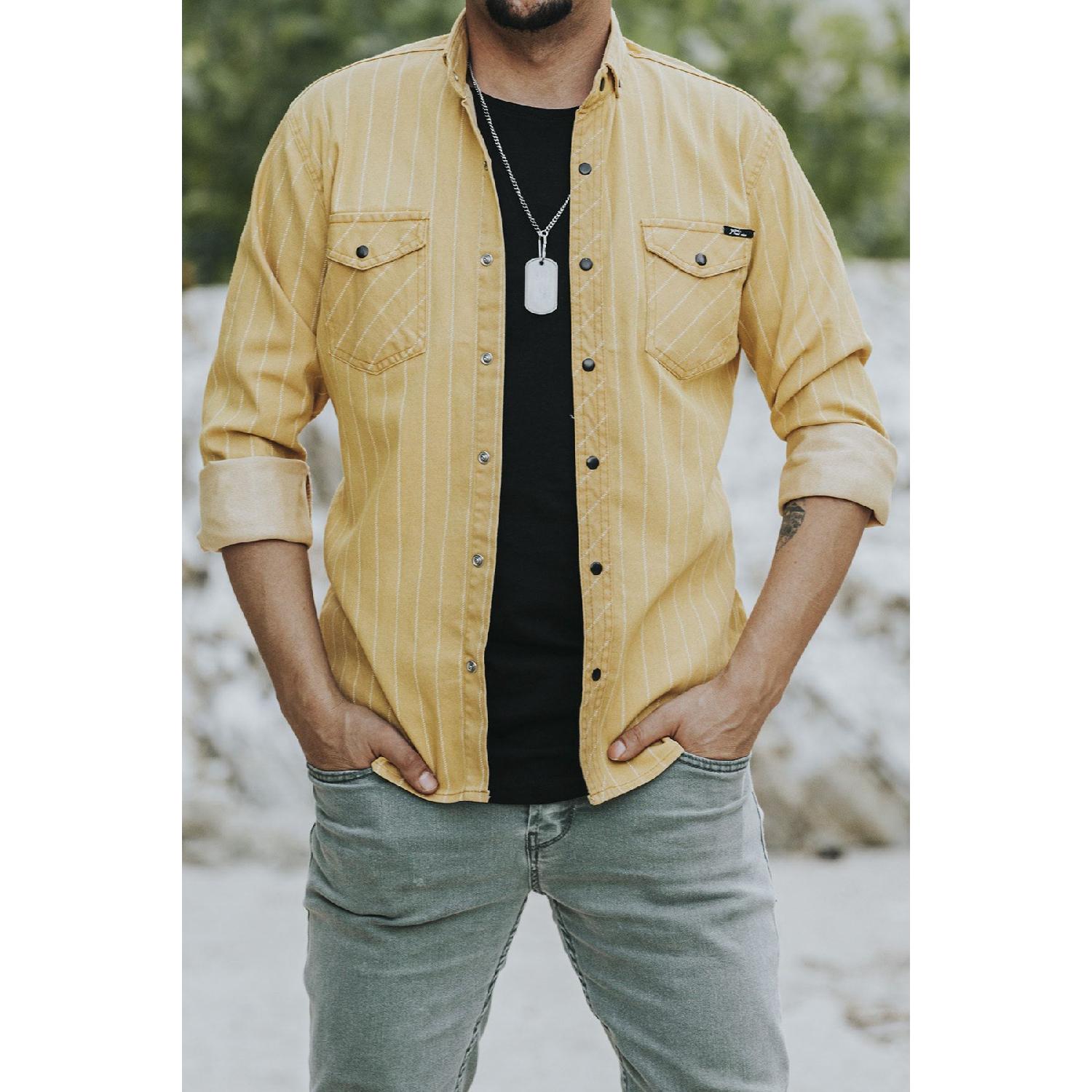 

Мужская джинсовая рубашка Slim Fit светло-коричневого цвета S