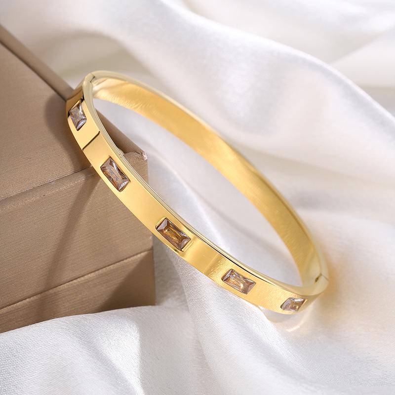 Europäisches & Amerikanisches Luxus Zirkon Stern Armband: Vielseitige, Elegante, Lichtechte Mode für Damen