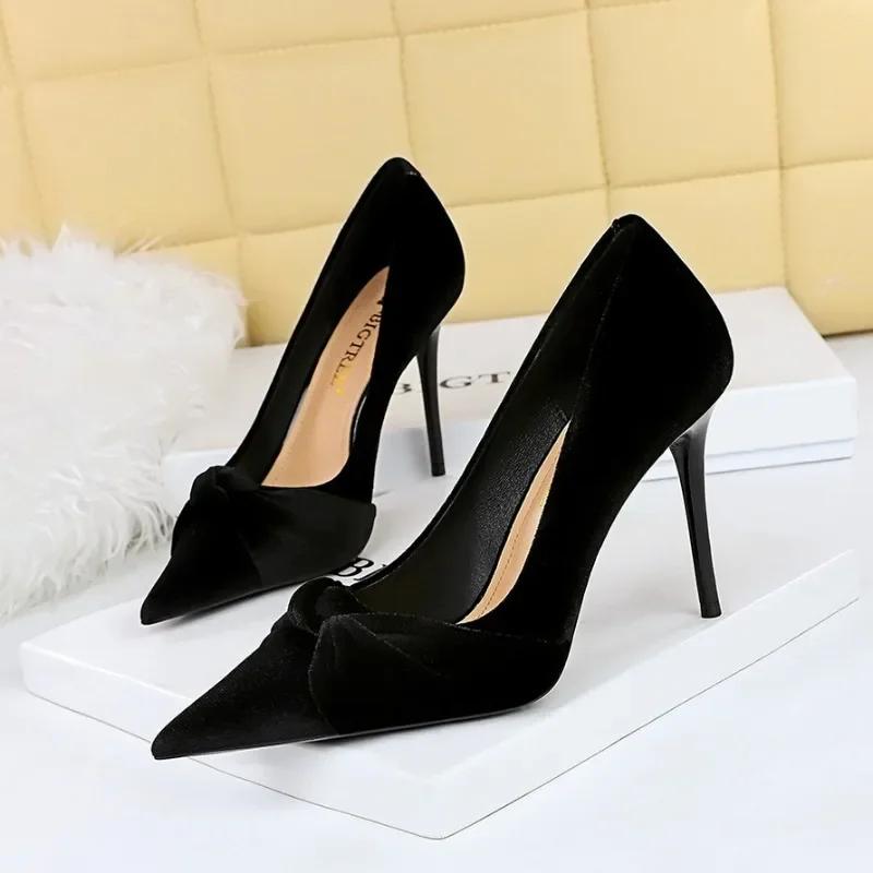 2024 European and American Fashion Banquet High Heels Thin Heels Comfortable Shallow Mouth Pointed Suede Bow Single Shoes