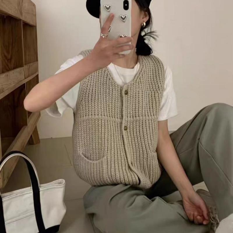 Autumn Retro Solid Knitted Sweater Vest Coat Women Winter Fashion Sleeveless Casual Cardigan Sweaters Woman Elegant Office Lady Knitwear Vests 24820