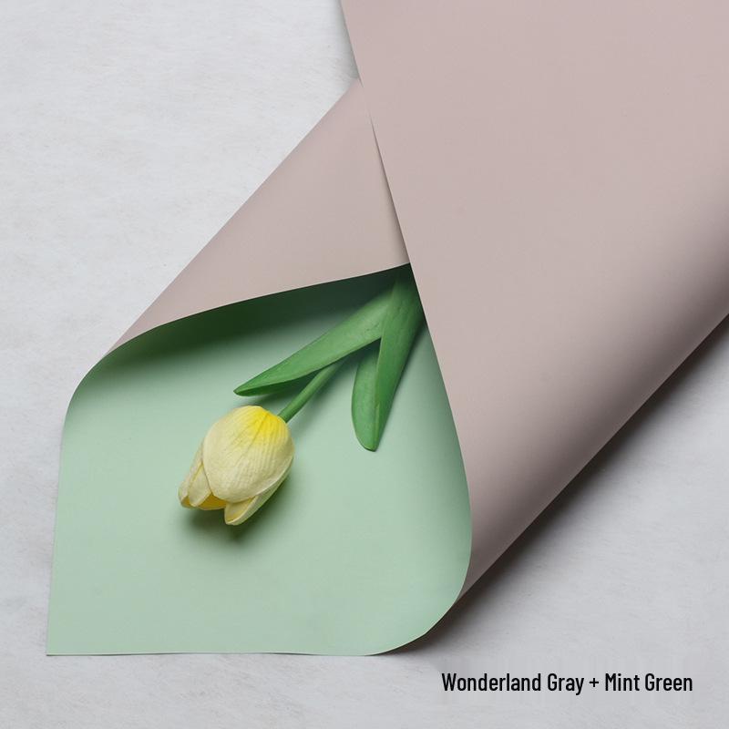 

Водонепроницаемая двухцветная оберточная бумага для цветов для флористов и упаковки букетов 56*56 cm, 20 Sheets/Pack