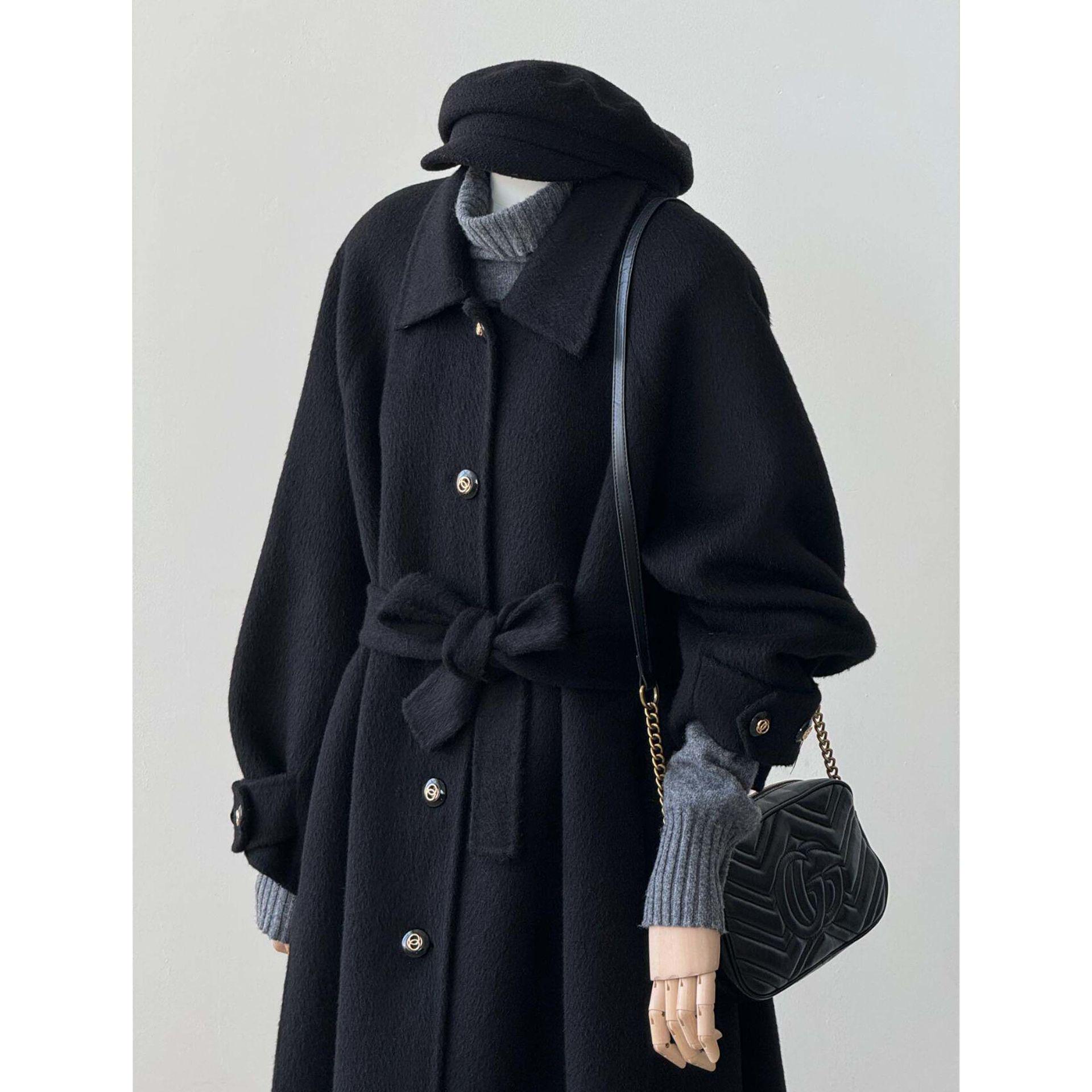 Elegant Black Wool Coat for Women - 2025 Autumn/Winter Korean Hepburn Style XS [80-100 lbs]