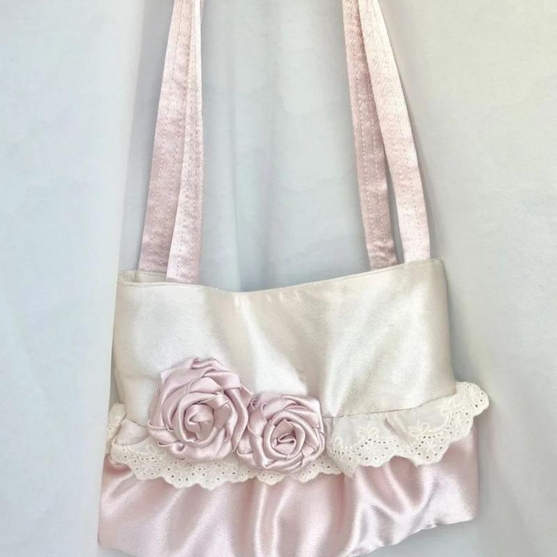 A Niche Design Patchwork Fabric Bag with A Satin Finish Versatile Commuter Single-shoulder Tote Bag