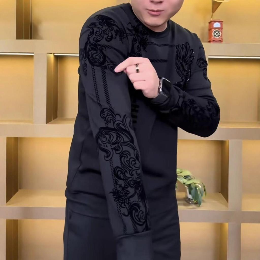 Men's Fashion Versatile Round Neck Velvet Sweatshirt - Warm, Loose Long Sleeve Base Layer for Autumn/Winter