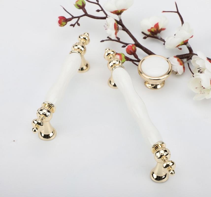 Fashion Ceramic Cabinet Handles Golden Kitchen Cupboard Door Handles Drawer Knobs European White Furniture Pulls