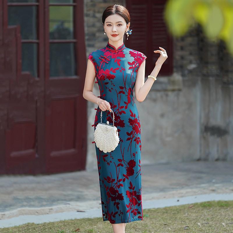 Elegant Modern Chinese-Inspired Long Cheongsam Dress Women Vintage Style Stand Collar Sleeveless Retro Formal Gown Medium