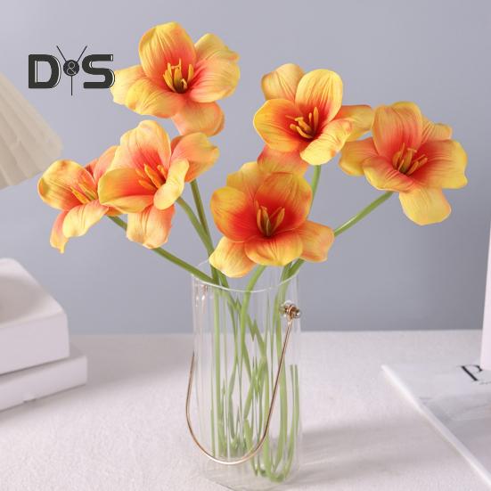 Ramo de Tulipanes Simulados Tacto Realista Pétalos de PU Vitalidad Desvanecida Tallos Flexibles Sin Mantenimiento Tulipanes Falsos Decoración para el Hogar