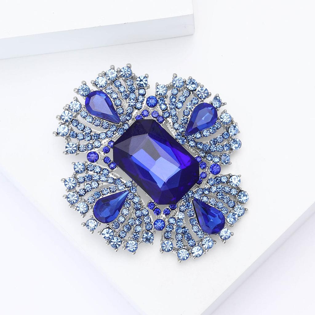 Crystal Brooch for Women Unisex Rhinestone Flower Pins Banquet Party Gifts Jewelry Accessories