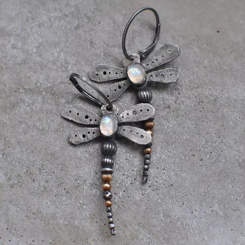 European and American Design Distressed Dragonfly Earrings Retro Insect Moonstone Earrings for Women