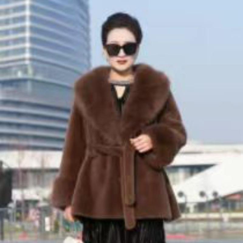 Autumn and Winter New Big Fur Collar Waist Fur Fur Jacket Thickened Warm Fashion Light Luxury and Thin
