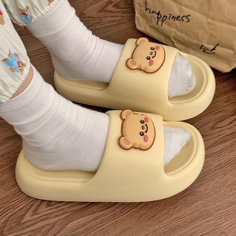 Fashion Sabot Kawaii Slides Bathroom Women's Slippers and Ladies Sandals Top Designs Cheap Liquidation Summer 2025 Slip-resistant Shoes