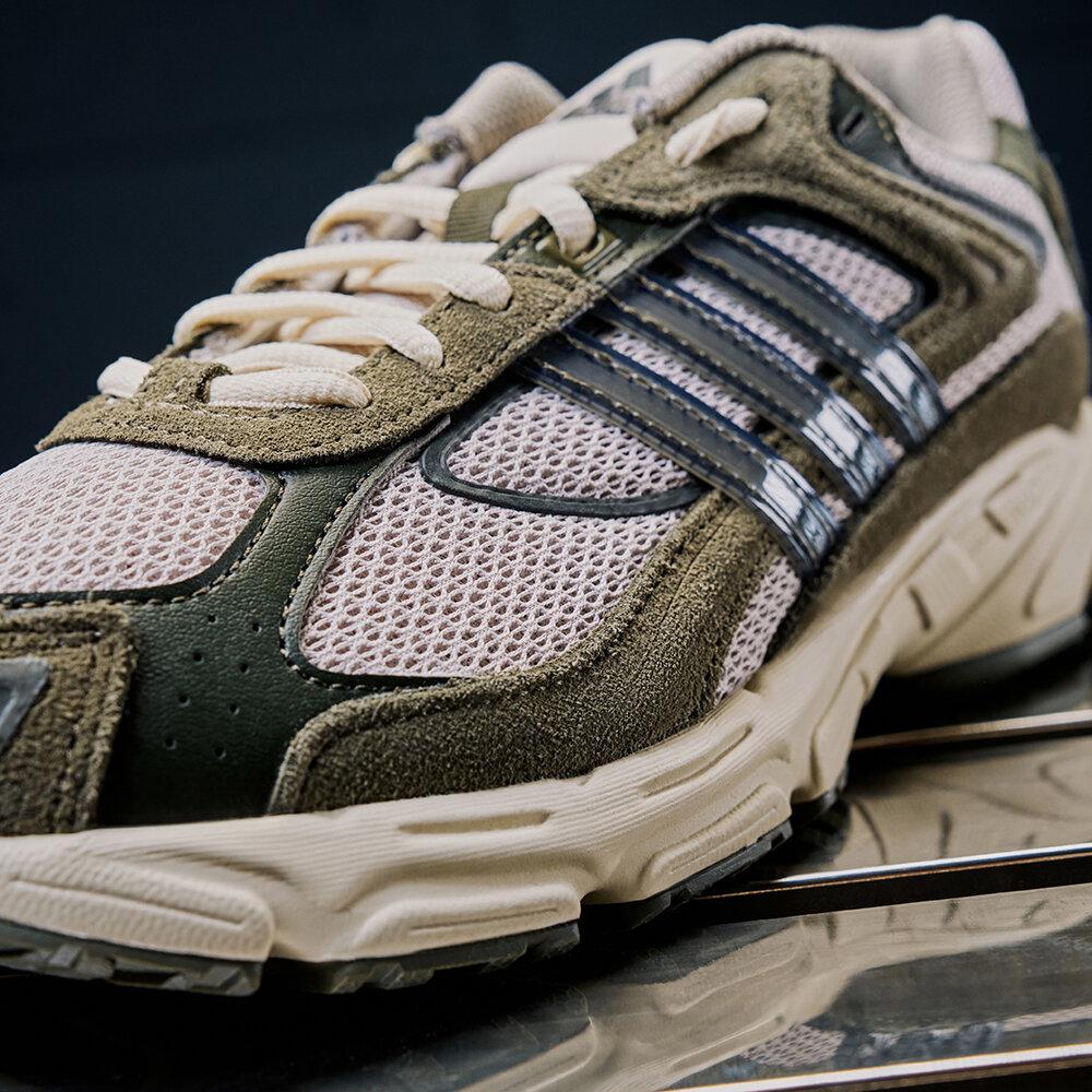 adidas RESPONSE CL Slip Resistant Abrasion Resistant Low Top Chunky Sn
