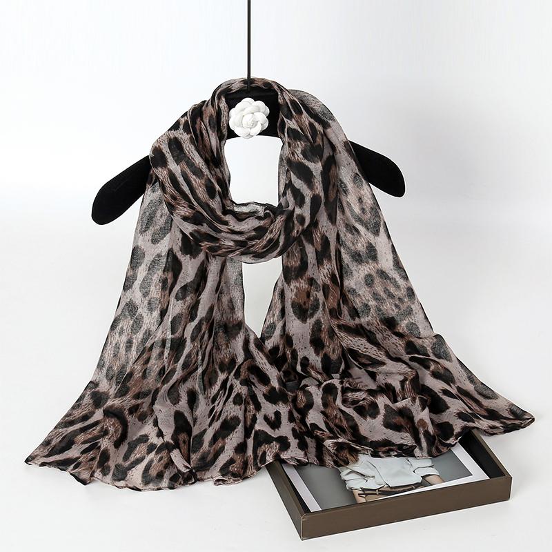 180*90Cm Large Women Brand Viscose Scarf Big Petal Leopard Voile Hijab Shawls and Wraps Female Foulards Luxury Designer NEW