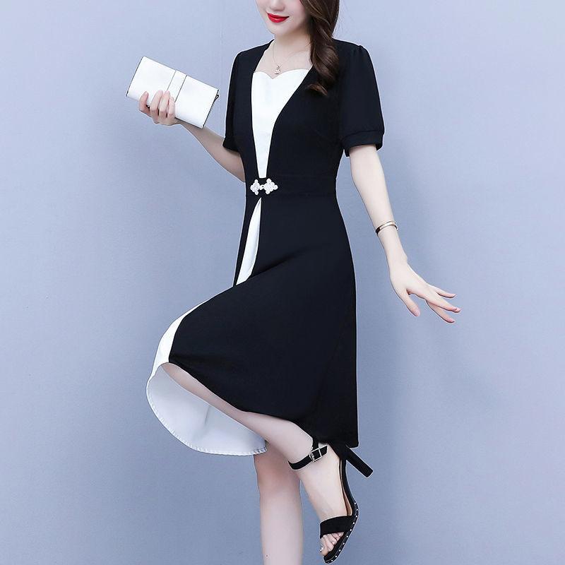 Summer new large-size women's clothing black and white splicing high-waisted short-sleeved temperament slimming age-reducing fashion dress