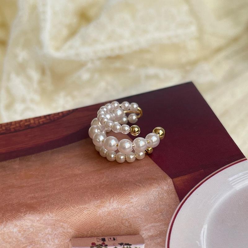 French Retro Pearl Beaded Three-Layer No-Piercing Ear Clip - Stylish, Elegant, High-End Cartilage Earring