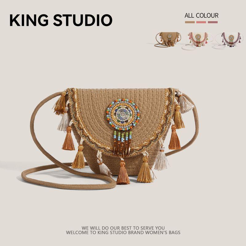 

Ethnic Style Tassel Small Bag Women 2025 New Fashion Woven Bucket Bag Niche High-Grade Shoulder Messenger Bag Khaki
