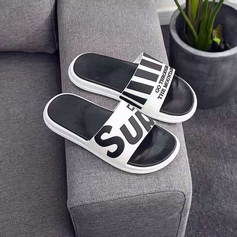 

Летние тапочки мужские летние модные верхняя одежда пляжные нескользящие мягкие подошвы одно слово перетаскивание новые персонализированные сандалии 45