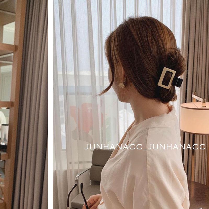 

Korean Style Elegant Updo Gold Claw Hair Clip Women s Accessory